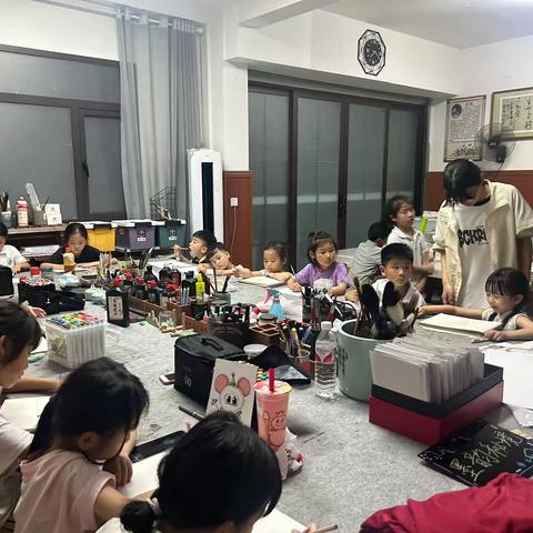 君曼书画工作室的简篇