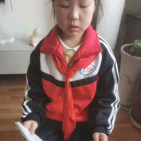 书香润心灵，阅读伴成长 ——奎屯市第三小学二(4)班班班共读