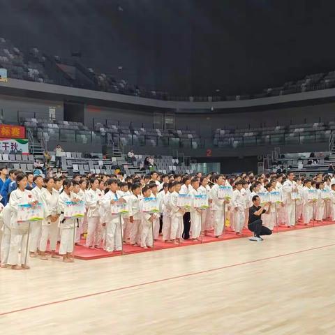 热烈祝贺四会市贞山街道中心小学在四会市第一届青少年柔道锦标赛取得优异成绩！