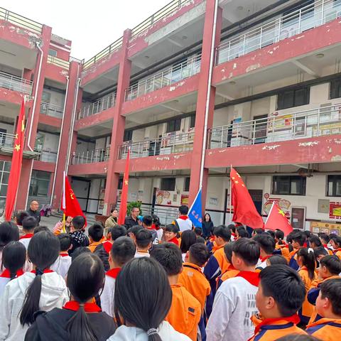张庄镇四联小学 清明祭英烈：在“九二七”反扫荡纪念碑前，让信仰扎根泥土