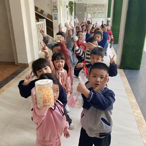 【知恩于心 感恩于行】爱天使幼儿园感恩节主题活动（中班级）