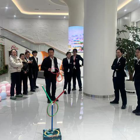 班后不打烊，快乐正当时 ‍银河广场支行趣味减压活动