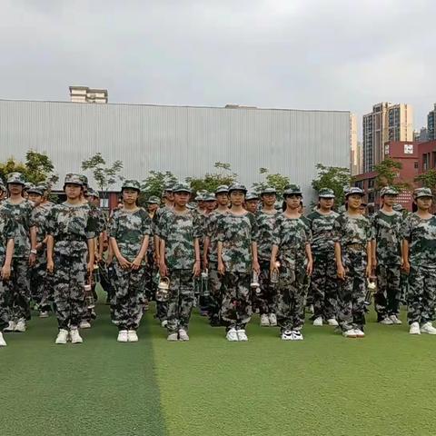 2322班军训实纪