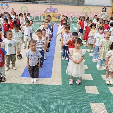 爱上幼儿园，快乐“美”一天