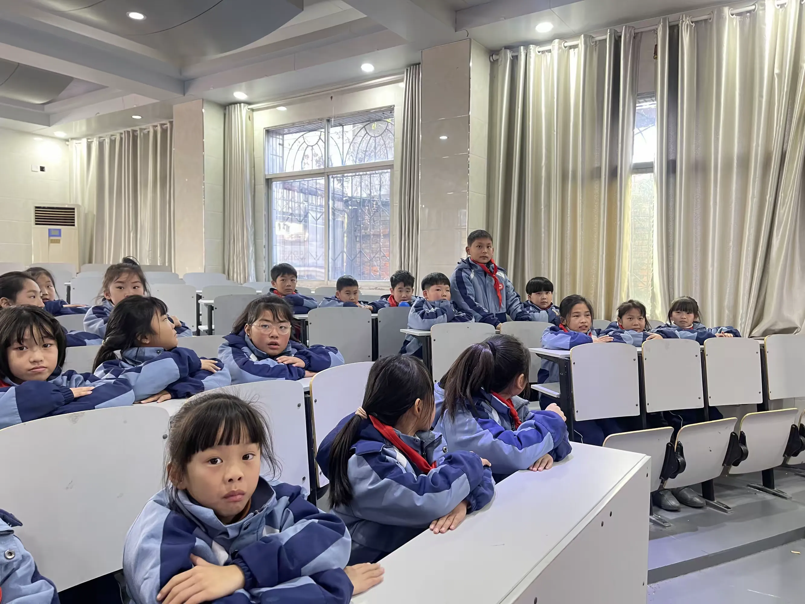 简篇-面对欺凌 勇敢说“不”
——乐平市第四小学校园防欺凌教育活动