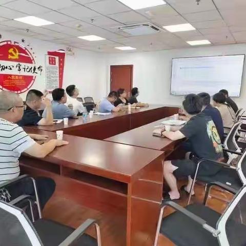 凝心聚力谋招商，做好客商服务引导