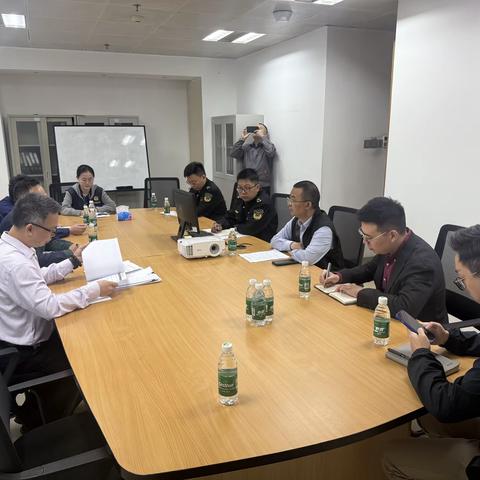 【南山局沙河所】市局特设处赴沙河辖区约谈红树西岸物业及电梯维保单位 推动电梯安全隐患处置