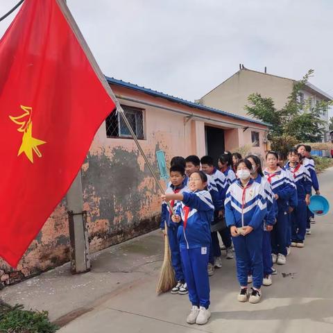 钱家沟中心小学开展“感恩丰收传孝道，温情敬老暖重阳”主题教育实践活动。