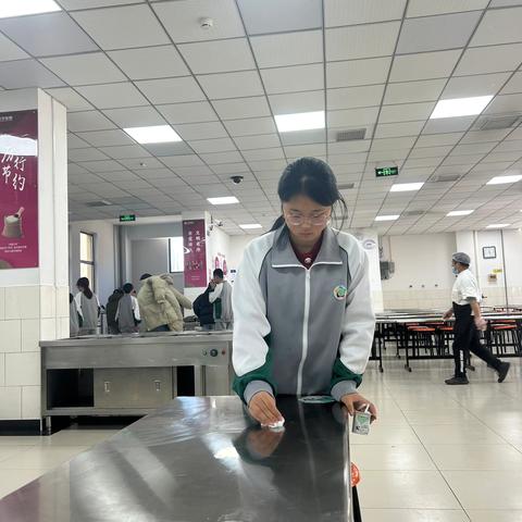 2028.12.08 星期一 修竹9班小美满