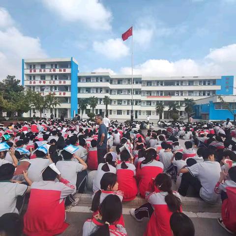 防震减灾，为生命保驾护航 ——刘集中学防震应急疏散演练