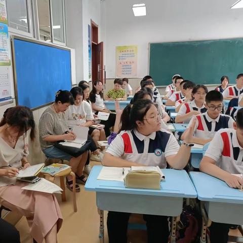 且思且研且成长                    --记市北区教研员邵晓军老师和徐晓卿老师期初下校调研