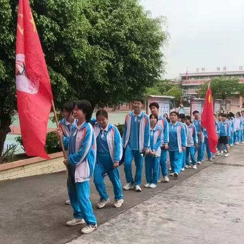 缅怀革命先烈，争做新时代好少年