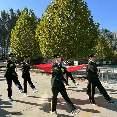树消防意识，创平安校园——定兴县术仁国学学校主题升旗仪式