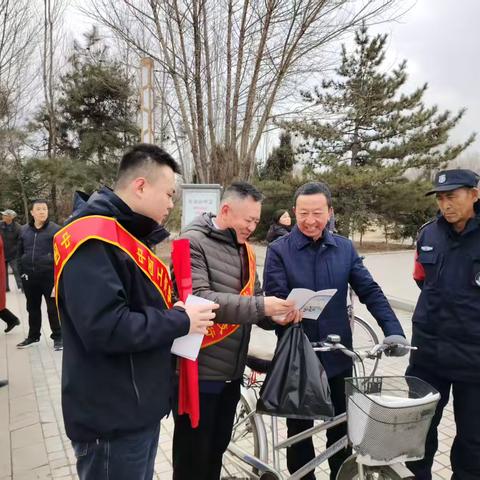 学雷锋践初心，金融服务绽芳华—丰镇新丰大街支行