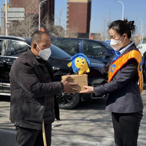 春暖花开，建行兴城万象支行港湾再出发