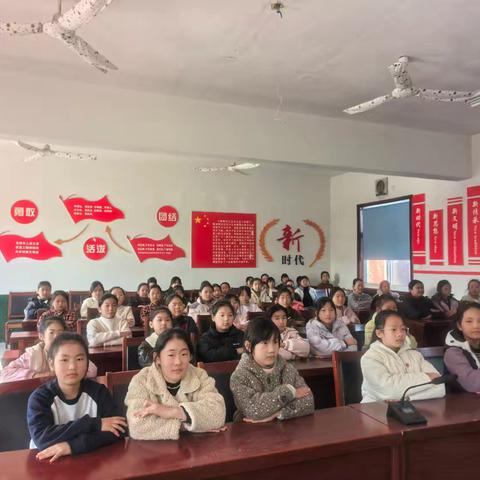 汴塘镇中心小学开展女童保护专题讲座