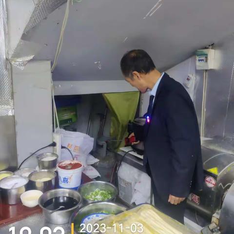 安全用气，守护平安——香克林液化气罐安全检查宣传