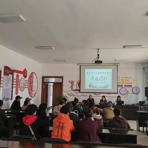 凝心聚力促发展 社区绽放“幸福花” ——新开河镇开展“铸牢中华民族共同体意识”民族团结进步宣传月主题宣讲及新开河镇威风锣鼓队首次见面会