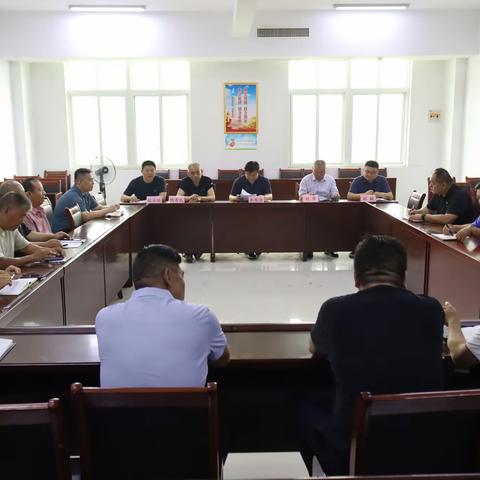 普集街道召开庆八一座谈联谊会
