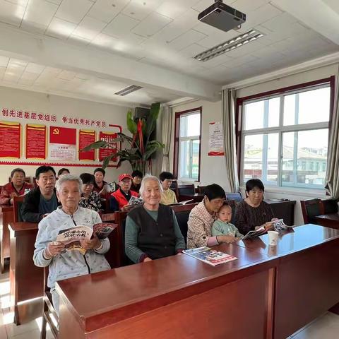 倡导新型婚育文化 助力人口高质量发展--太东街道景家庄村开展“5.29计生协会会员活动日”主题宣传活动
