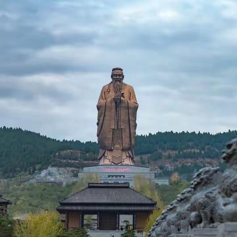 吕庄小学“孔子诞辰日 人人读论语”活动