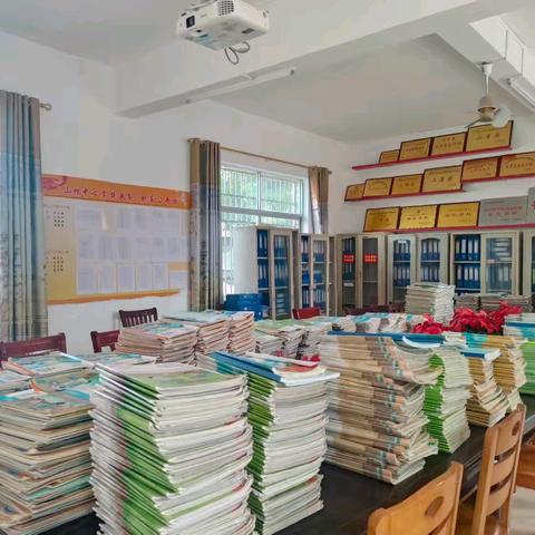 山根中心学校——期末教学常规工作检查