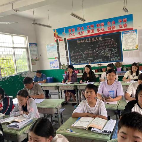 强化备考策略 提高教学质量——教研室领导莅临马庄乡唐营小学指导六年级复习教学工作