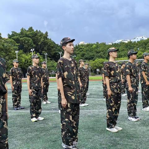 展雄风，树风釆，加油少年