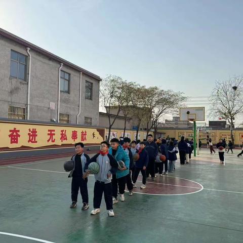 殷都区曲沟镇北曲沟小学篮球社团（九）