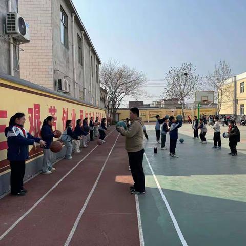 殷都区曲沟镇北曲沟小学篮球社团（三）