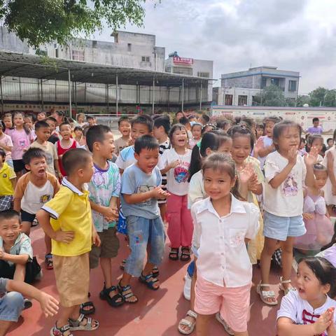 龙潭镇兴华村小学 庆祝第40个教师节活动