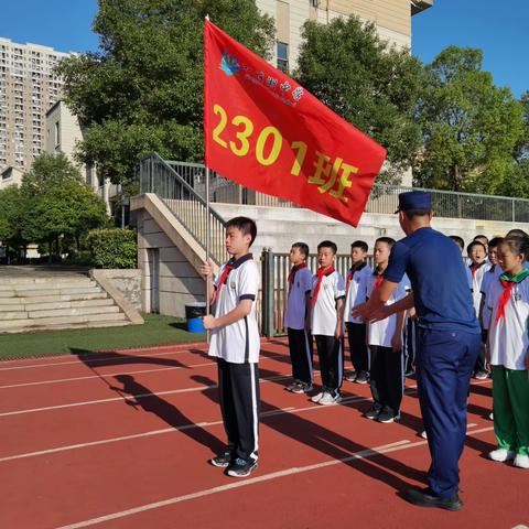 学校军训实纪&班级日常展示