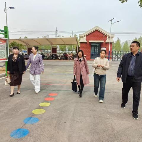 聚焦课堂 赋能成长 ——卫辉市基础教育教学研究室领导到新乡幼师附小东校区听评课纪实