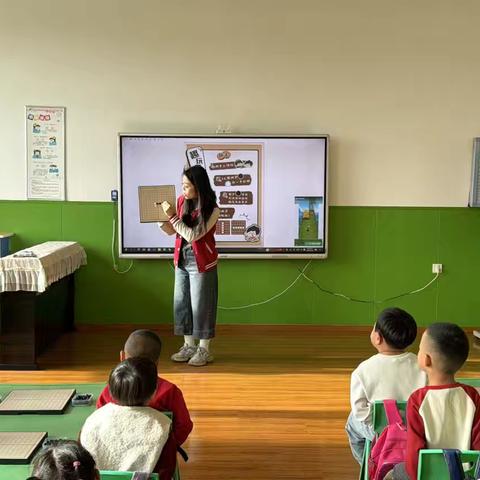 黑白对弈里的成长智慧——祯祥镇中心幼儿园中一班  班本特色课《五子棋》趣味活动记