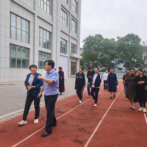 方德女子研习所学员体验警营文化