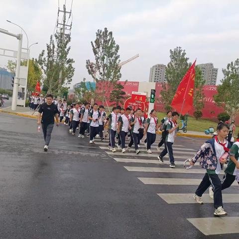 提升素养，强健体魄—安康中学高新分校七年级三班特训第四日