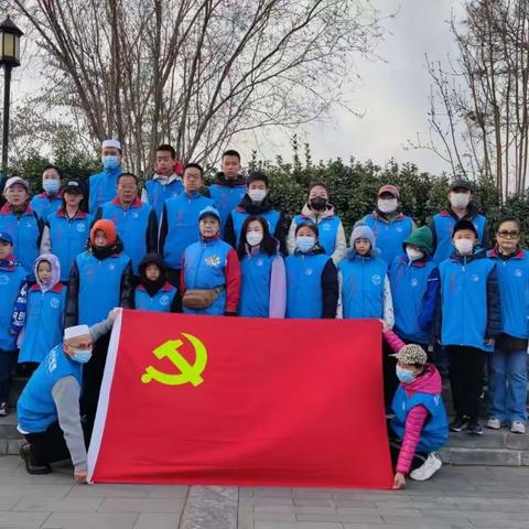 三月德胜门箭楼斑马线上亮丽风彩