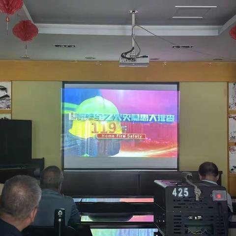 微光如炬|群策巷社区：光影盛宴，微光共筑温情梦