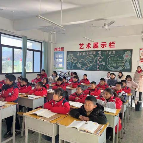 督导引领明方向，把脉指导促提升—淅川县第一小学教育集团教学教研中心莅临铁庙校区督导教学常规工作