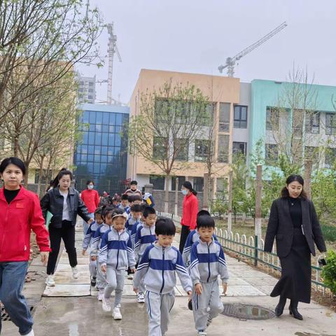 幼小衔接  全面发展——乐陵市城西小学携手乐陵市第一实验幼儿园进行“家园校携手同行  共促科学幼小衔接”三方联合教研活动