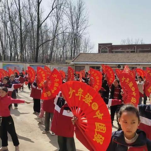 丰富的社团活动 精彩的校园生活 ——浦东街道办事处前张学校大课间、社团活动纪实