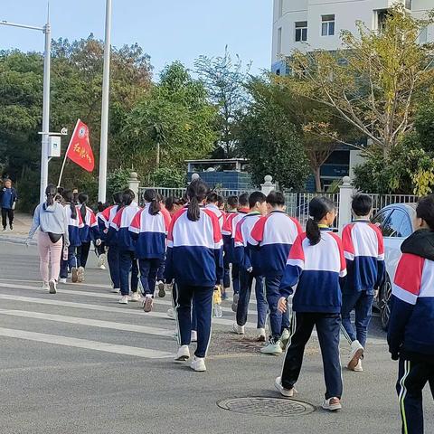 “在行走中学习，在体验中成长”—吉阳区红沙小学2024年“三亚山海砗磲博物馆”研学之旅