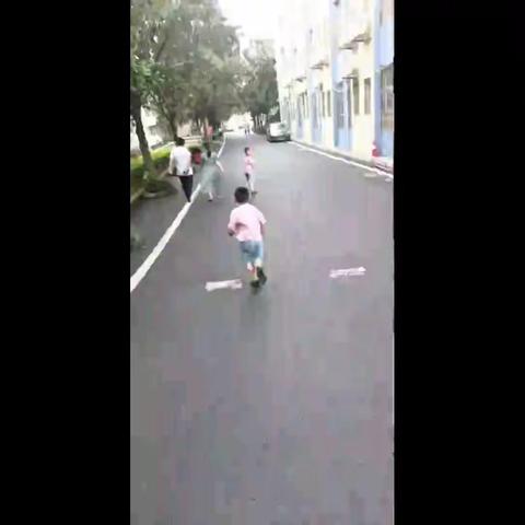 娄底八小169中队黄能兴争健体章——暑假坚持运动打卡