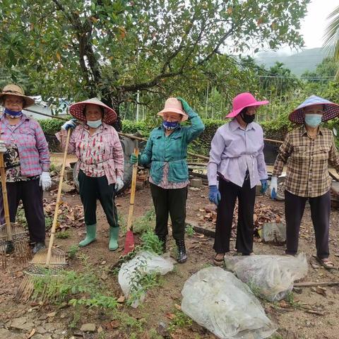 2023年9月8日，南丁村为做好“清洁家园 防蚊灭蚊”夏秋季爱国卫生专项行动