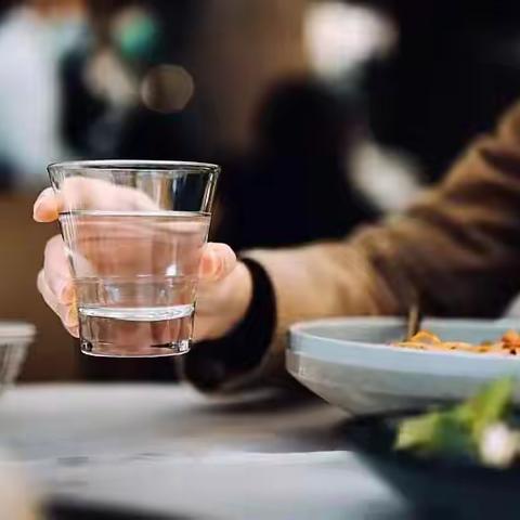 秋天喝这4杯“水” 助您润肺健脾补充水分