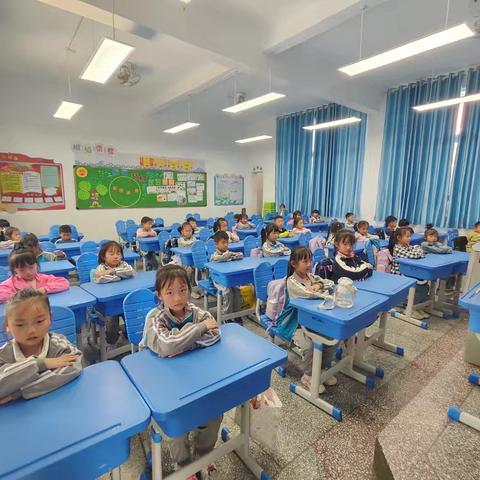 天心区西湖小学一(6)一（5）班课桌舞第八次课程反馈