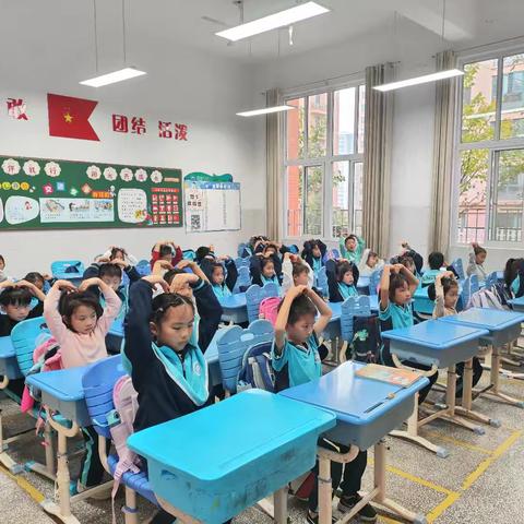 青雅丽发小学24010班课桌舞第八次课教学反馈