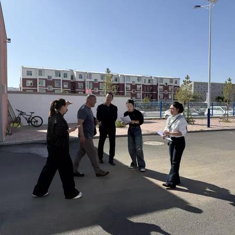 筑牢安全防线 护航平安假期 ——苏尼特左旗第一小学开展国庆假期前安全隐患排查