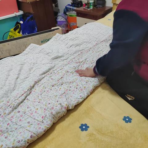 南湖小学劳动实践活动  1.1班彭之严