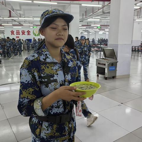 炙热的青春从不后退，我们一往无前——2317班军训实纪(第五天)